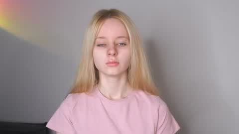 Snapshot of seebunny chatting on 9, 6, 2026 See Its honey bunny im Lana online show from 9, 6, 2026