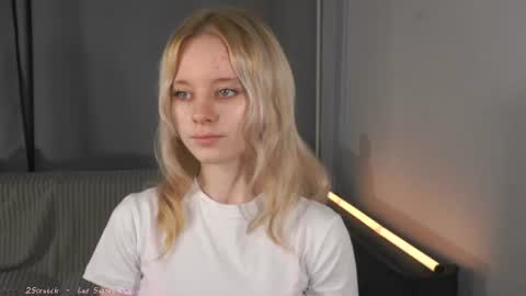 Snapshot of seebunny chatting on 2, 7, 2026 See Its honey bunny im Lana online show from 2, 7, 2026