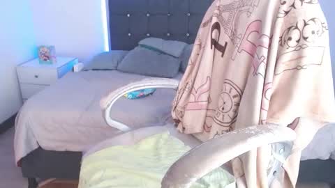 Snapshot of selena_hotmilf chatting on 6, 3, 2026 Selena online show from 6, 3, 2026