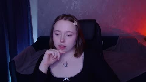 Snapshot of selenalily chatting on 21, 5, 2026 Lilith online show from 21, 5, 2026
