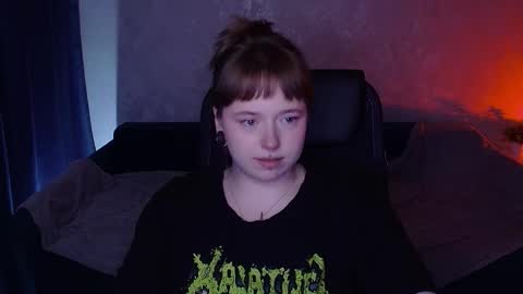 Snapshot of selenalily chatting on 26, 5, 2026 Lilith online show from 26, 5, 2026