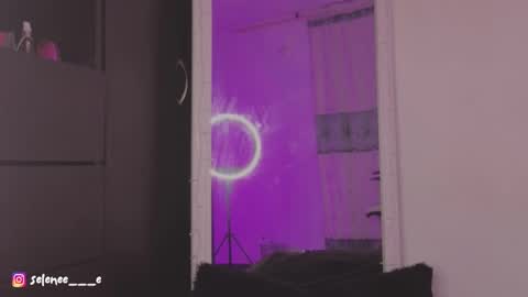 selene online show from 17, 2, 2025