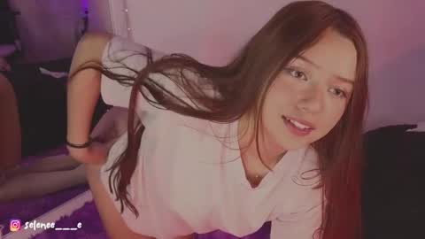 selene online show from 19, 2, 2025