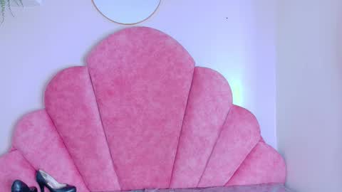 SELENE GIBSON online show from 7, 2, 2026