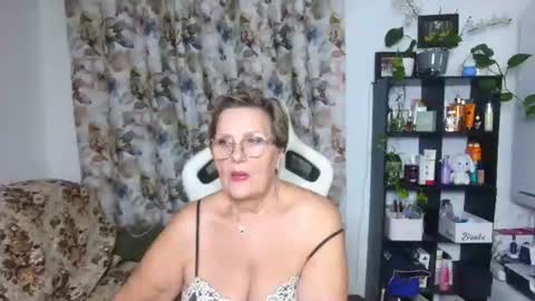 Snapshot of selenna57 chatting on 17, 12, 2024 Selenna online show from 17, 12, 2024