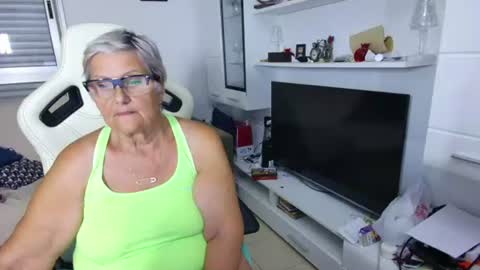 Snapshot of selenna57 chatting on 29, 6, 2026 Selenna online show from 29, 6, 2026