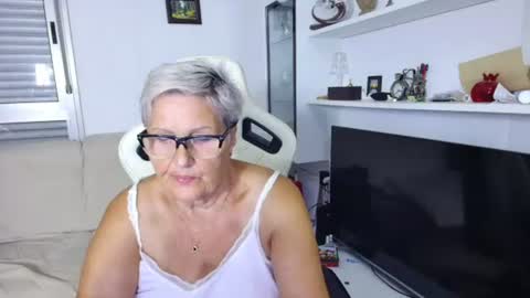Snapshot of selenna57 chatting on 1, 7, 2026 Selenna online show from 1, 7, 2026