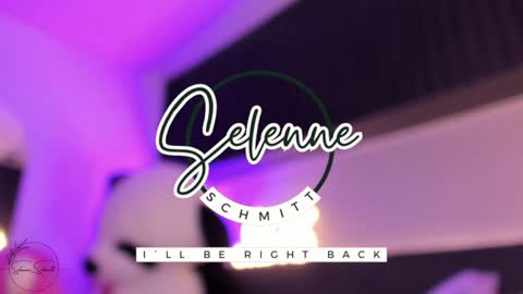 Snapshot of selenne_schmitt chatting on 4, 1, 2025 Selenne online show from 4, 1, 2025