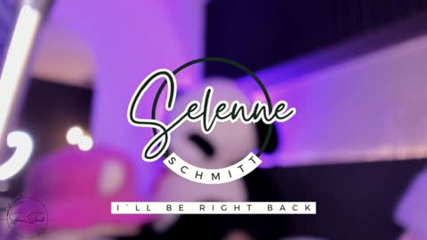 Snapshot of selenne_schmitt chatting on 10, 1, 2025 Selenne online show from 10, 1, 2025