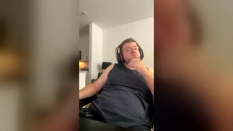 selfmademax579471 online show from 12, 7, 2026