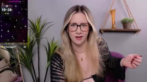 Selina Mae online show from 4, 12, 2025