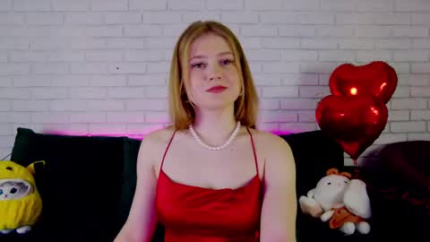 SelinSwarovski online show from 15, 2, 2025