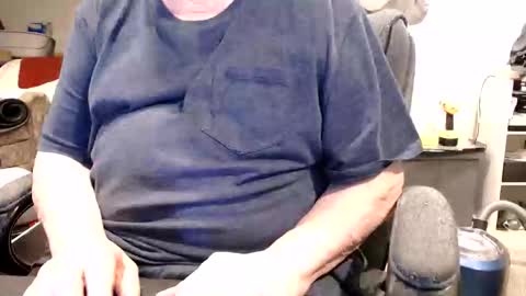 Snapshot of selkie2s chatting on 21, 4, 2026 selkie2s online show from 21, 4, 2026