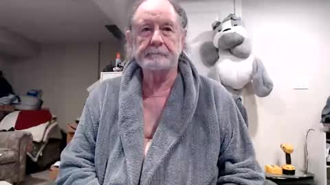 Snapshot of selkie2s chatting on 24, 4, 2026 selkie2s online show from 24, 4, 2026