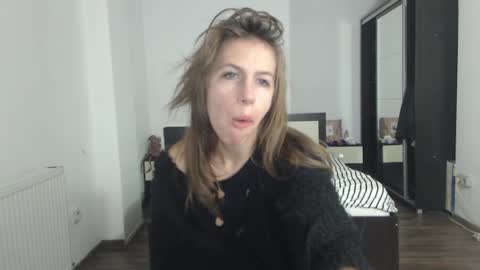 Snapshot of sellena_angels chatting on 28, 1, 2025 sellena_angels online show from 28, 1, 2025