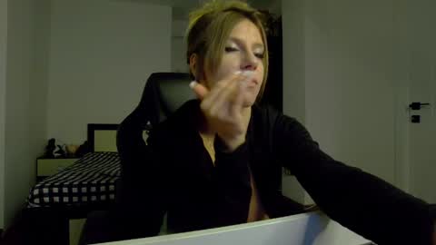 Snapshot of sellena_angels chatting on 23, 4, 2026 sellena_angels online show from 23, 4, 2026