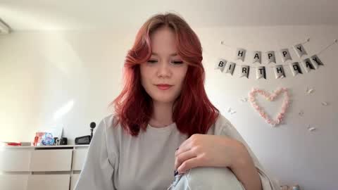 Lily online show from 5, 4, 2026