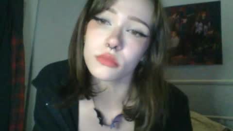 Snapshot of sendforesme chatting on 25, 1, 2025 goddess esme online show from 25, 1, 2025