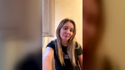 Snapshot of sennya_hayes chatting on 9, 2, 2026 Sennya online show from 9, 2, 2026