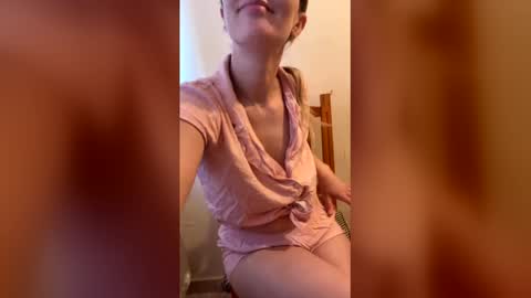 Snapshot of sennya_hayes chatting on 27, 2, 2026 Sennya online show from 27, 2, 2026