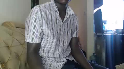 Snapshot of sensation_2 chatting on 7, 10, 2025 Charles online show from 7, 10, 2025