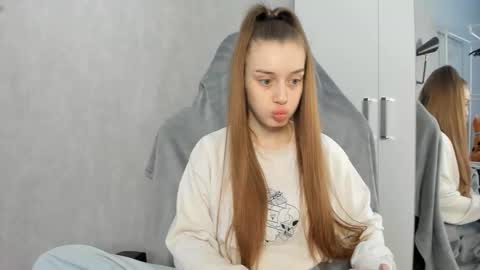 Snapshot of sensitiveana chatting on 18, 2, 2026 Anna online show from 18, 2, 2026