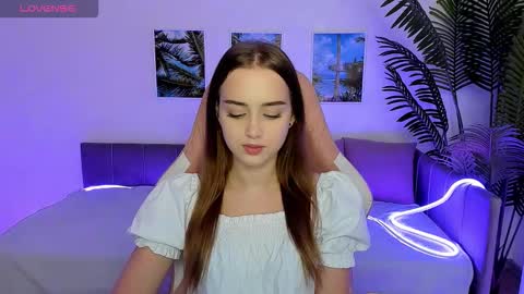 Snapshot of sensual_amy_ chatting on 13, 10, 2025 Emily online show from 13, 10, 2025