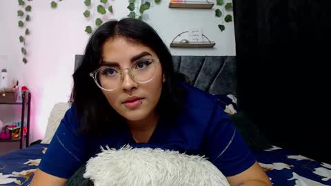 Camille and sophie online show from 22, 1, 2025