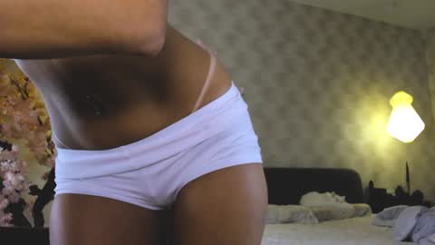 Gia online show from 4, 1, 2025