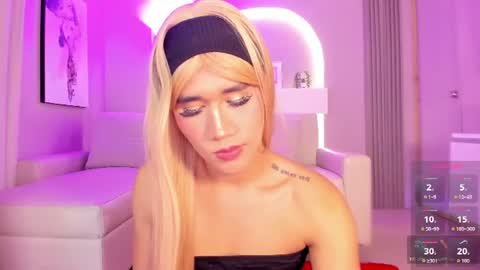 Snapshot of sensual_shanel chatting on 19, 6, 2026 sensual_shanel online show from 19, 6, 2026