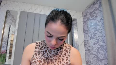 Sophie     online show from 9, 4, 2026