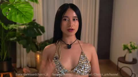 Maria- OF sensual bee online show from 15, 5, 2026