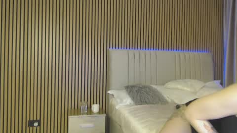 Snapshot of sensualhallie chatting on 1, 5, 2026 Hallie online show from 1, 5, 2026