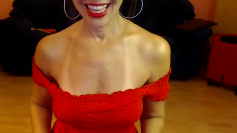 Snapshot of sensualmyra chatting on 10, 7, 2026 sensualmyra online show from 10, 7, 2026