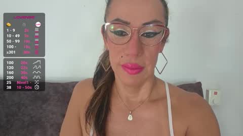 Snapshot of sephorandmonell chatting on 2, 12, 2025 sephorandmonell online show from 2, 12, 2025