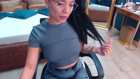 Serena online show from 11, 10, 2025