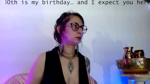 Serena Xyz online show from 28, 11, 2025