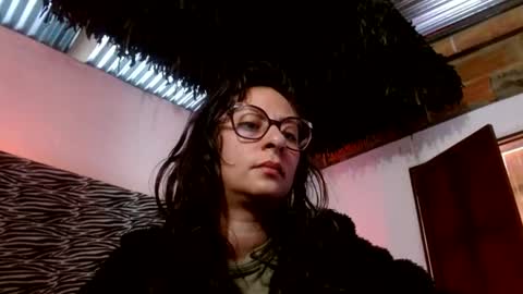 Snapshot of serena_xyz chatting on 28, 6, 2026 Serena Xyz online show from 28, 6, 2026