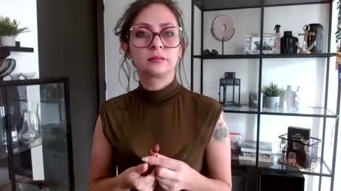 Snapshot of serena_xyz chatting on 30, 6, 2026 Serena Xyz online show from 30, 6, 2026