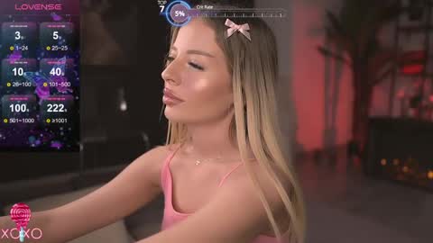 Snapshot of serenanoir chatting on 25, 5, 2026 Serena online show from 25, 5, 2026