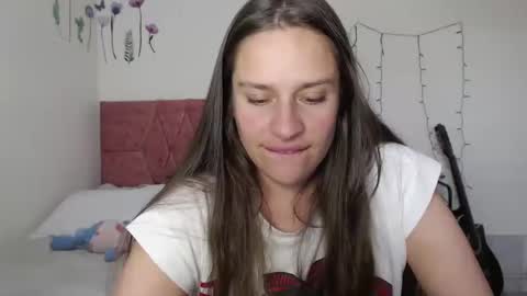 Snapshot of serenity_crystal chatting on 23, 12, 2024 serenity_crystal online show from 23, 12, 2024