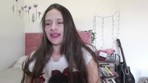 Snapshot of serenity_crystal chatting on 19, 1, 2025 serenity_crystal online show from 19, 1, 2025