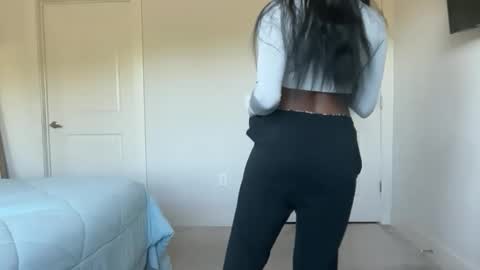 Serenity Bee   online show from 7, 4, 2026