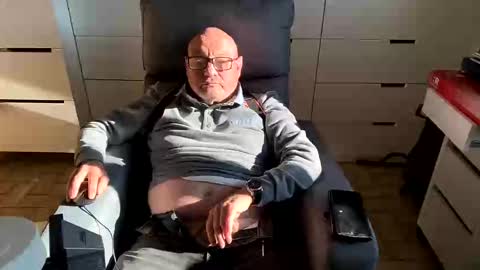 serge8413 online show from 30, 12, 2024