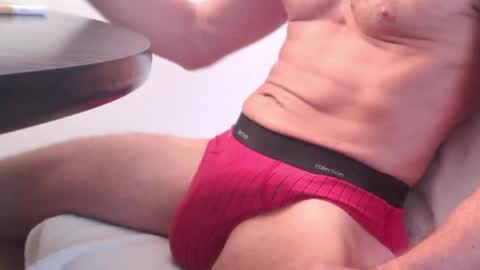 Snapshot of sergio_ch chatting on 5, 4, 2026 sergio_ch online show from 5, 4, 2026