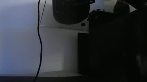 hetero serio discreto online show from 10, 3, 2026