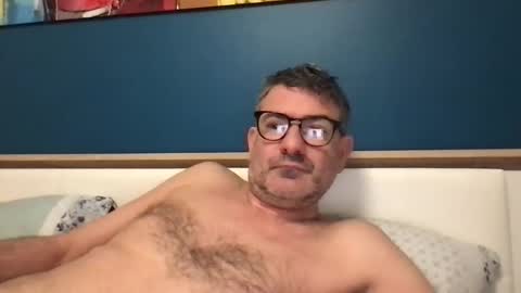 Snapshot of sesamechris92 chatting on 28, 2, 2025 sesamechris92 online show from 28, 2, 2025