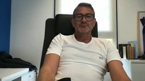 Snapshot of sesamechris92 chatting on 8, 9, 2025 sesamechris92 online show from 8, 9, 2025