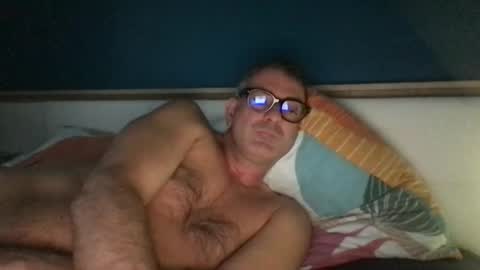 Snapshot of sesamechris92 chatting on 19, 10, 2025 sesamechris92 online show from 19, 10, 2025