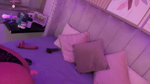 Snapshot of seshat_hitt chatting on 25, 10, 2025 Seshat online show from 25, 10, 2025